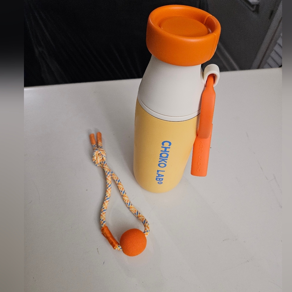 Chako Lab Orange and White Water Bottle, 17 Oz